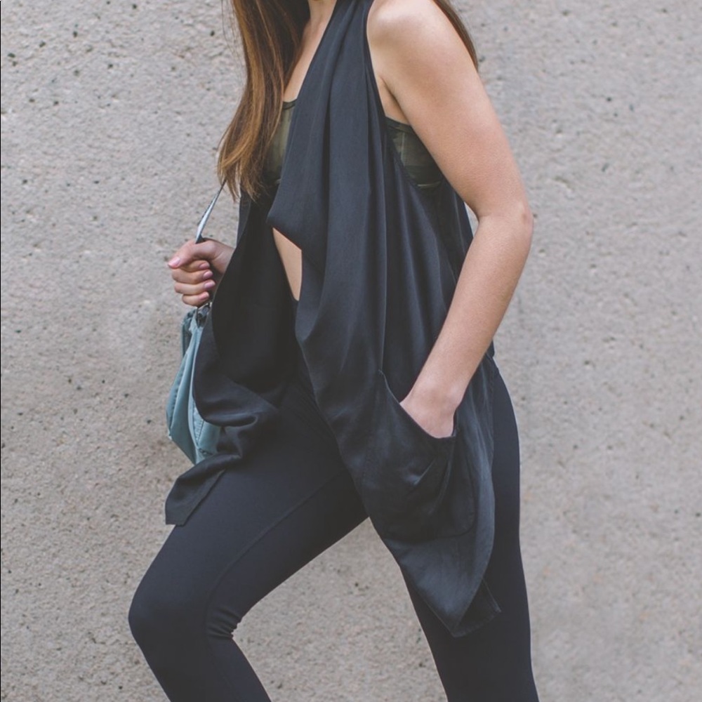 Lululemon 🍋 Tranquility Wrap